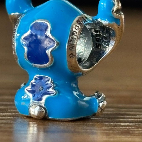 Pandora Stitch Charm like new, blue