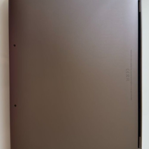 MacBook Pro 13" M1 2020 like new, 16GB RAM, 256GB SSD