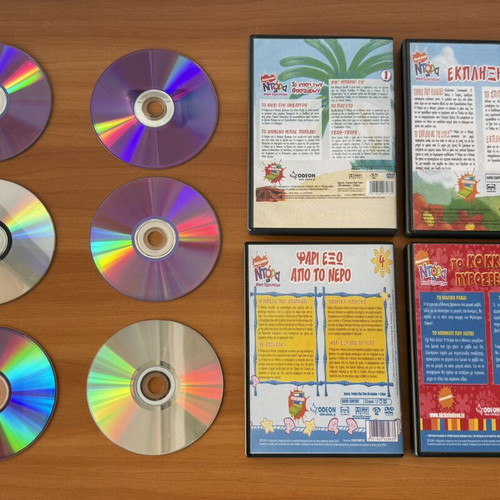 Dora the Explorer DVD set, 6 discs, Nickelodeon, dubbed