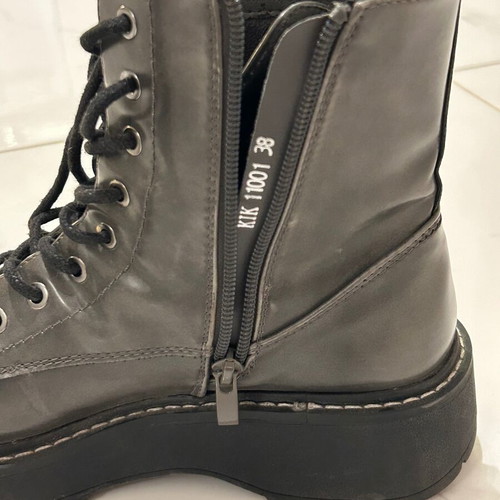 D. Franklin boots used, light gray, size 38
