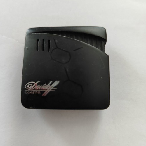 Davidoff lighter like new, without gas