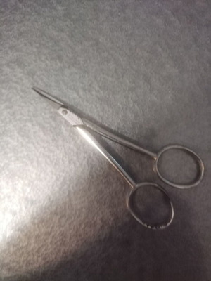 Singer sewing scissors used, collectible metal