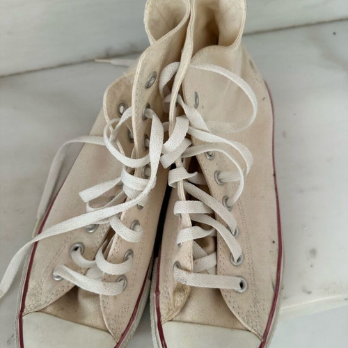 Converse All Star white canvas bootie like new, size 40