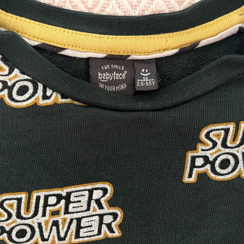 Babyface kids sweatshirt 2.5-3.5 years green like new