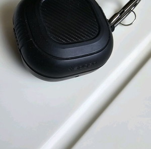 Samsung buds 2 pro + Spiegen case