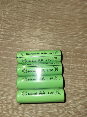 Rechargeable AA Battery Set new, pack of 4