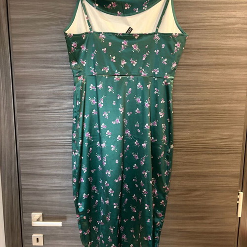 Midi dress H&M like new, green satin look, size M