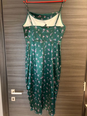 Midi dress H&M like new, green satin look, size M