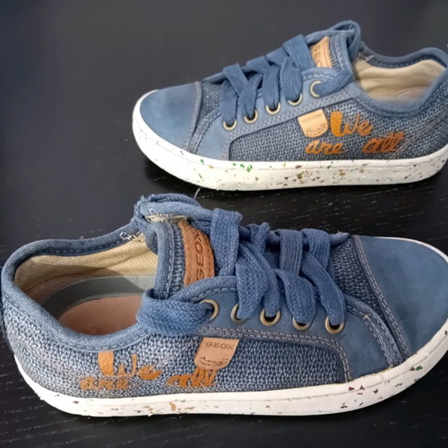 Geox kids shoes size 29 like new, blue