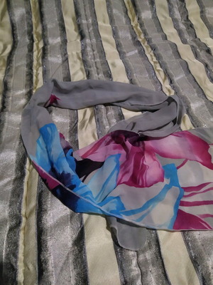 Women's scarf