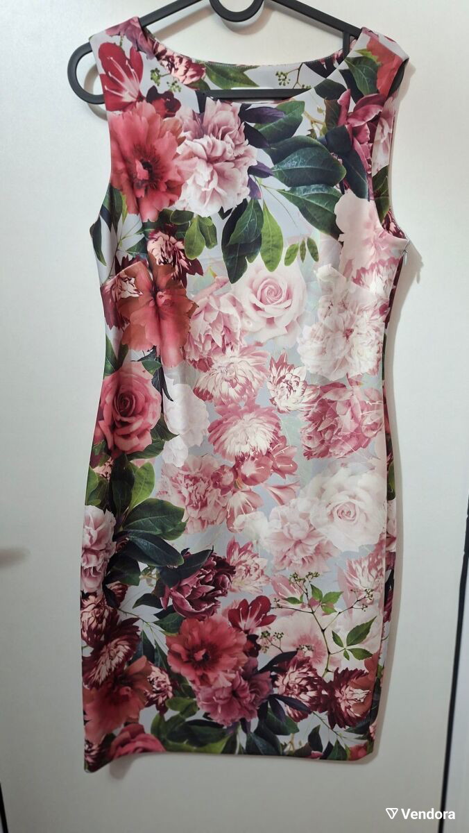 Calvin Klein dress with floral print, -  75,00 - Vendora.cy