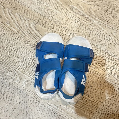 Adidas sandals size 27 like new, blue