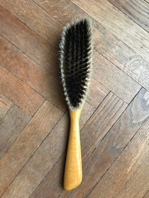 Vintage wooden hairbrush like new