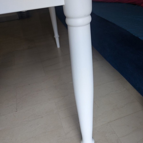 Kitchen table used, dimensions 130x80x75 cm
