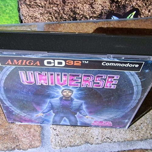 Universe game for Commodore Amiga CD32 like new, original packaging