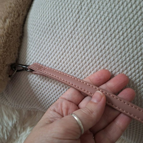 Fur shoulder bag like new, beige and pink