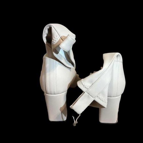 Bianca Di cream ankle boots with geometric heel, new with tags, size 38
