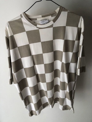 Bershka short sleeve shirt XS, white and beige