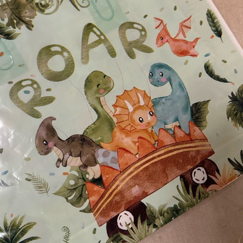 Dinosaur bags like new, pack of 30 for gifts