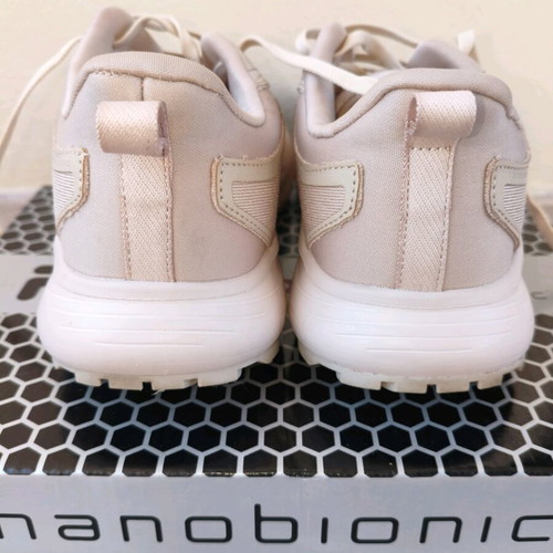 Fila women's training sneakers new, size 38, white pink