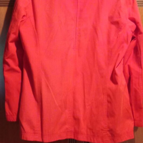 Long red jacket, windproof and suitable for rain, like new