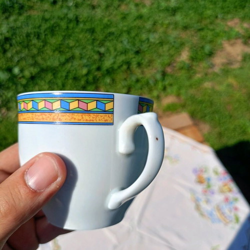 Regent vintage coffee/tea cups and saucers like new