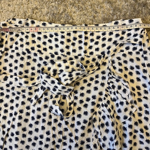 White midi skirt with ruffles and print S/M like new
