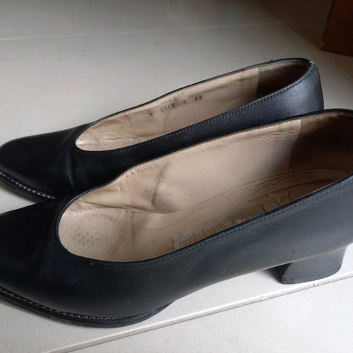 Kalogiou leather pumps used, black, size 38