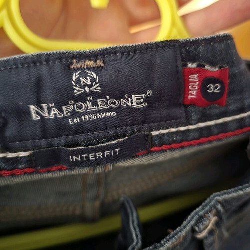 American Eagle and Napoleone Pants like new, pack of 2, blue