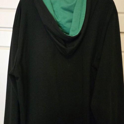 Zaketa hoodie black green size L like new