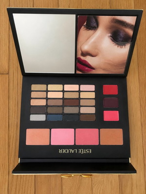 Estée Lauder Holiday Blockbuster Limited Edition makeup palette