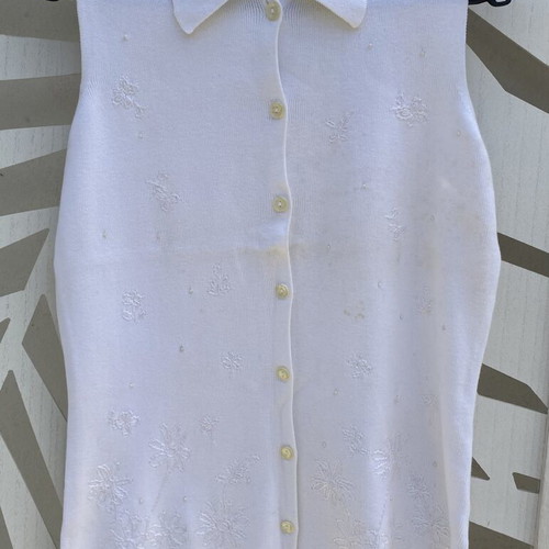 Marks & Spencer sleeveless top with embroidery and pearls like new, cotton