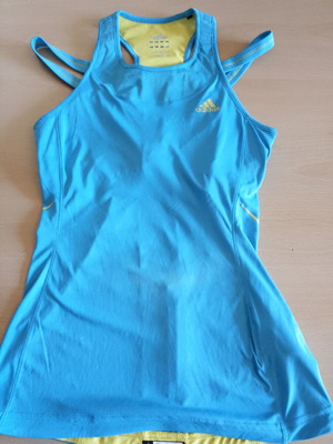 Adidas γυναικείο αθλητικό αμάνικο μπλουζάκι μεταχειρισμένο, μέγεθος M, μπλε