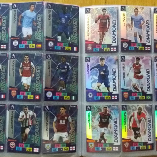 Premier League 2020-2021 Adrenalyn XL album with 425/468 cards like new