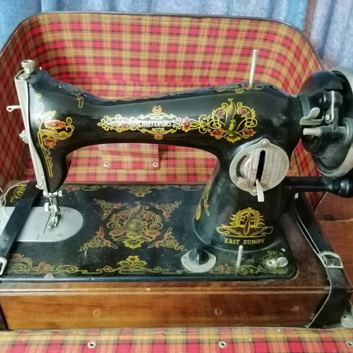 Mercedes sewing machine like new, former Soviet Union, with case