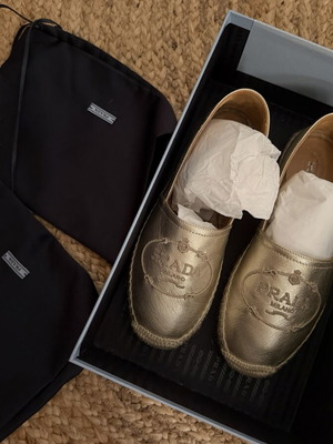 Prada leather espadrilles like new, gold, size 36