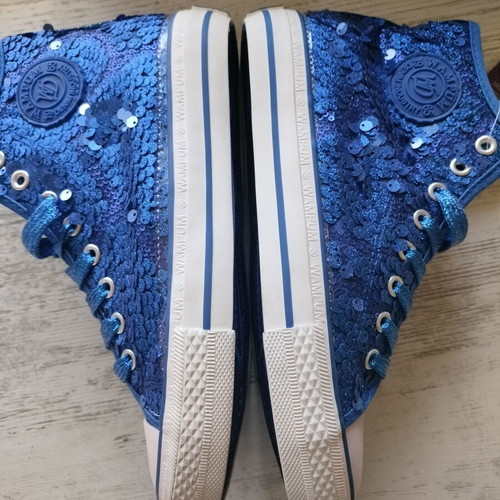 Blue sneakers Made In Italia new with sequins and shine