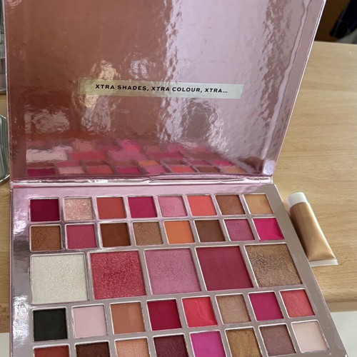Revolution X-ray Shadow Palette limited edition, like new