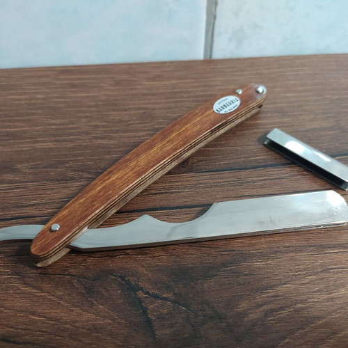 Antiga Barbearia de Bairro Shavette razor like new, wooden handle