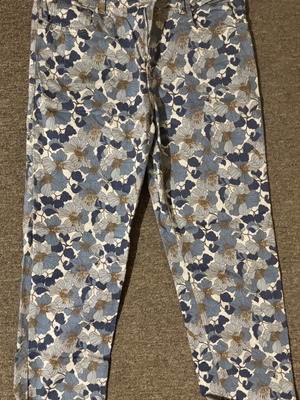 Floral pants size M 38 10 like new, blue