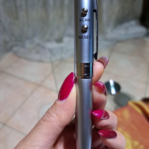 Radio FM pen with headphones new