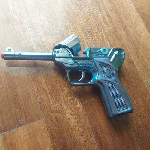 Toy pistol