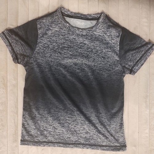 Civil athletic shirt for boys 6-8 years, 122-128 cm, like new, black and gray