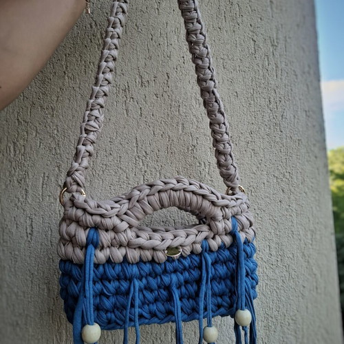 Knitted shoulder bag new, blue and beige textile yarn