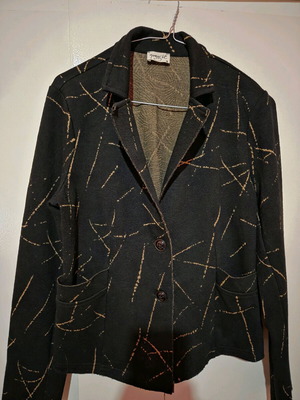 Namaste jacket like new, size M, black and beige