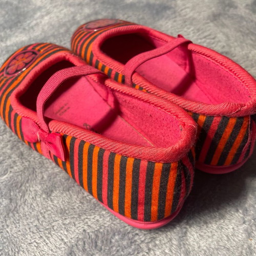 Saxo Blues Kids Slippers No 26 like new