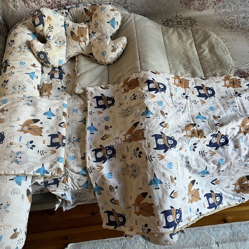 Baby Nest used with pillow and blanket set