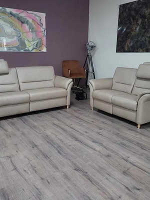 Leather sofa set three-seater and two-seater camel color new with electric relax