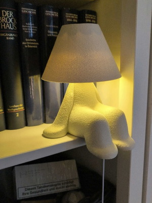 Body lamp with USB cable and bulb