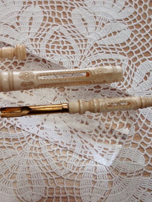 Επιχρυσο Σκαλιστό Καλάμάρι 19ου Αιώνα Από Κόκκαλο Μεταχειρισμένο